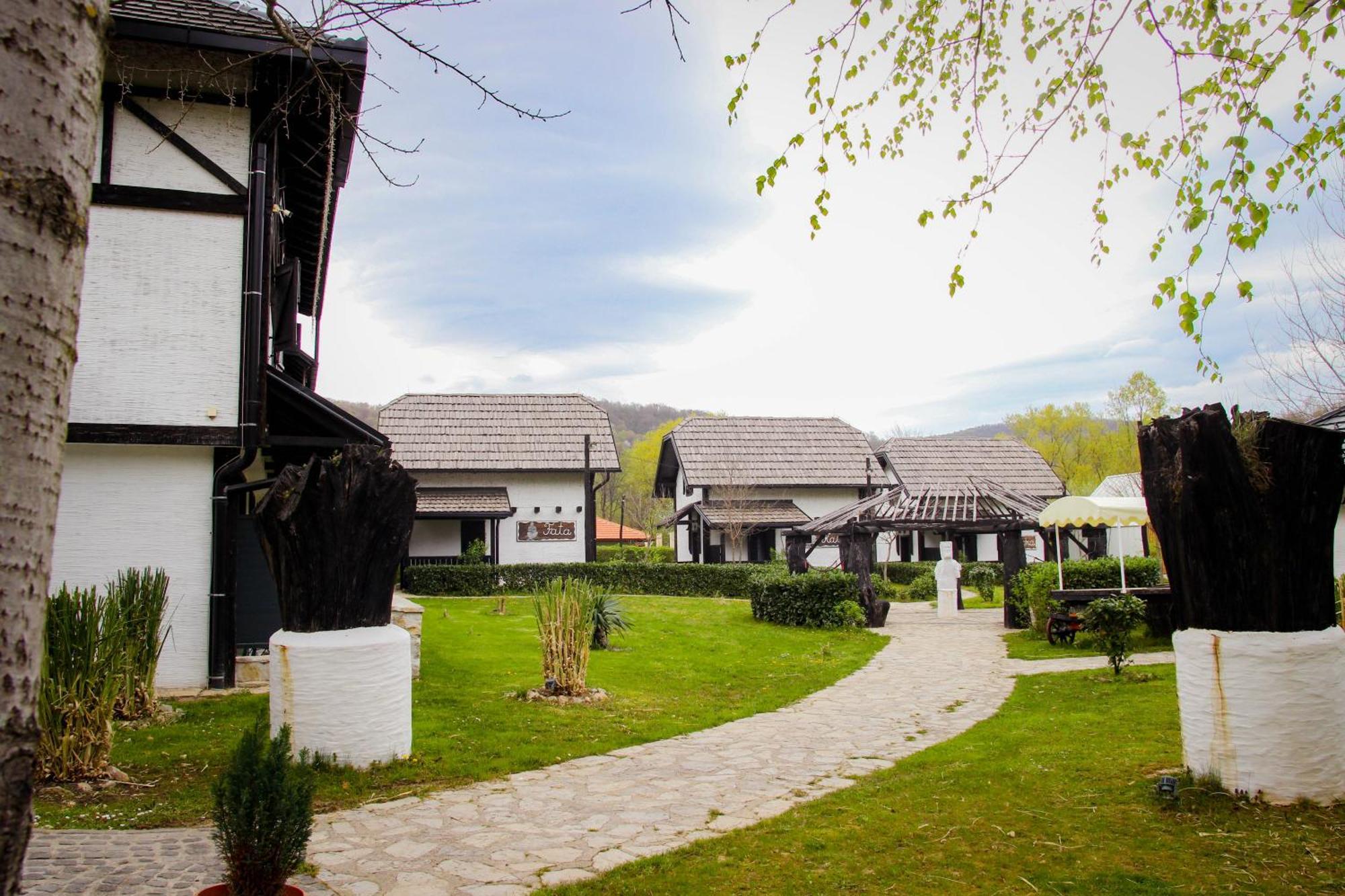 Turisticko Naselje Natura Art-Hotel Opal Art Lohovo Dış mekan fotoğraf